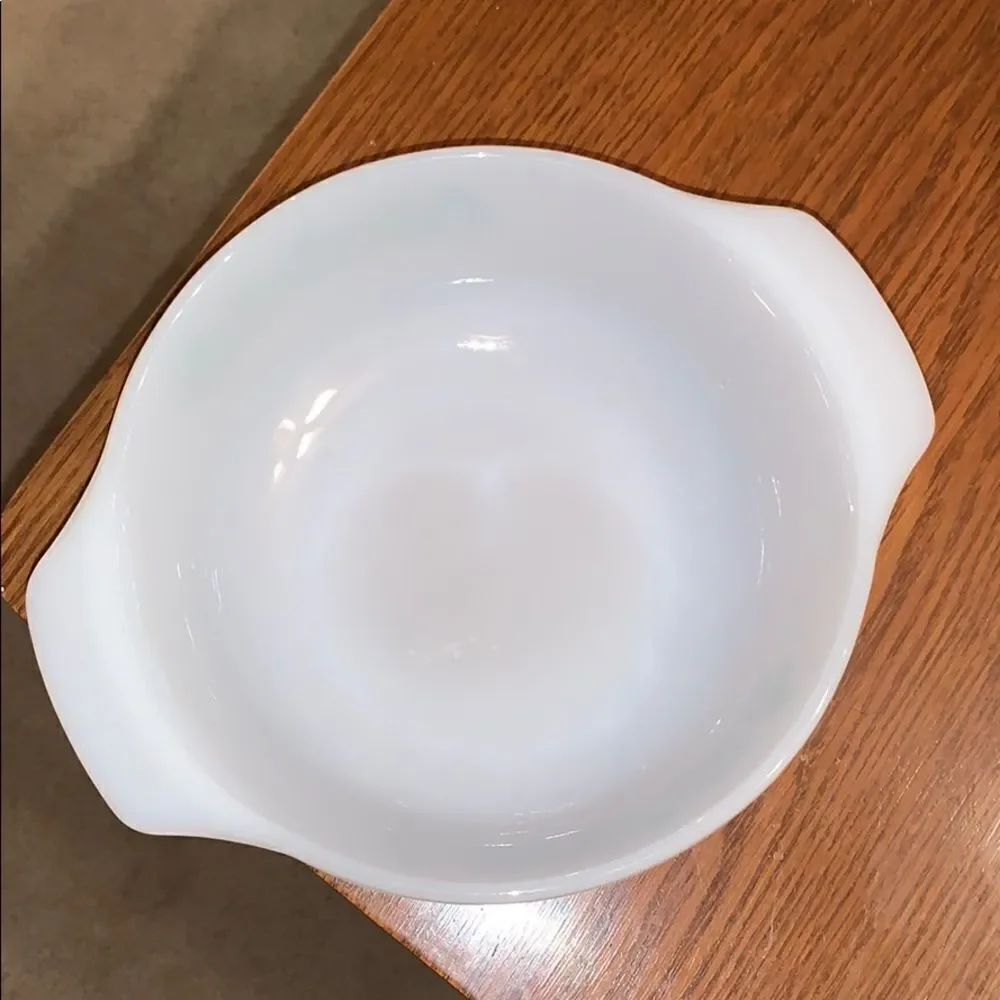 Vtg Meadow Green Fire King casserole dish‎